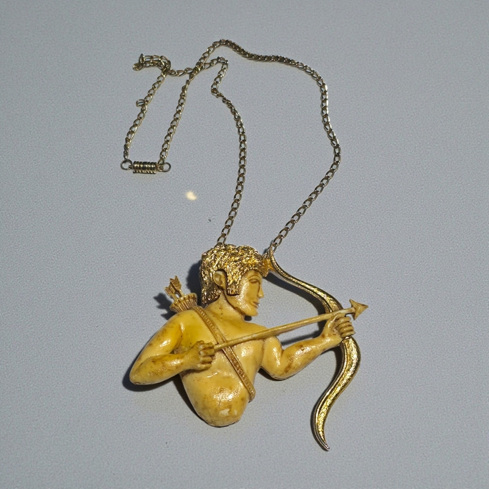 Vintage Sagittarius Archer Figural Pendant Necklace Gold Tone Chain Mid Century